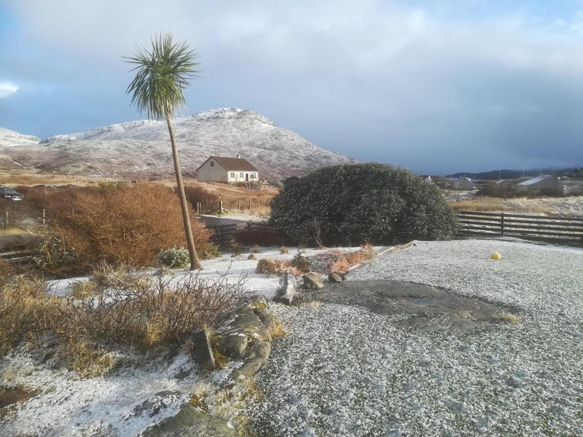 Brae Lea House, Lochboisdale, South Uist. Outer Hebrides Bed & Breakfast Exterior photo